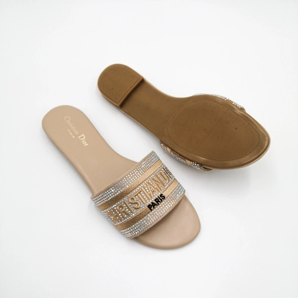 Dway Slide DOR Les Estrasse  Summer Luxury